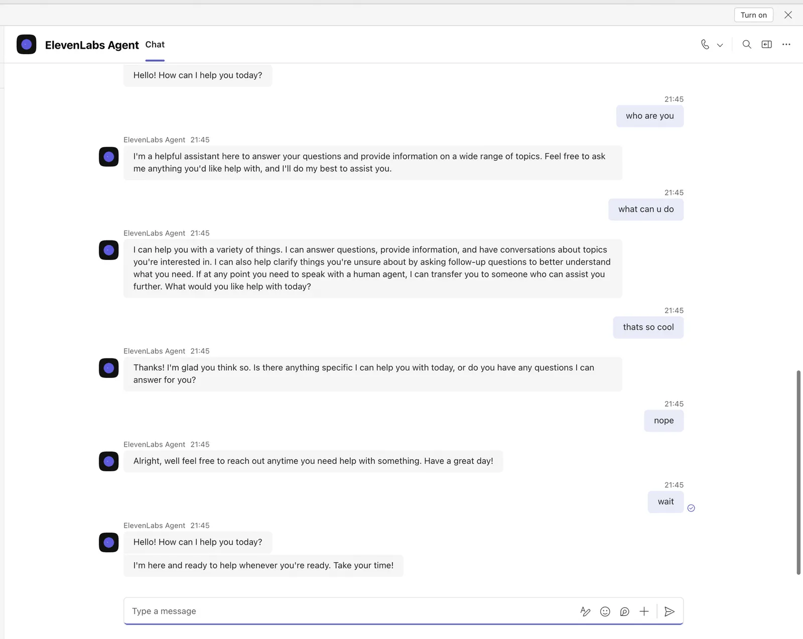 Ein Teams-Chat, in dem der ElevenLabs-Agenten-Bot auf Textnachrichten antwortet